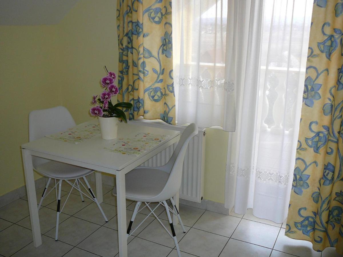 Apartments In Alsopahok/Balaton 27597 מראה חיצוני תמונה